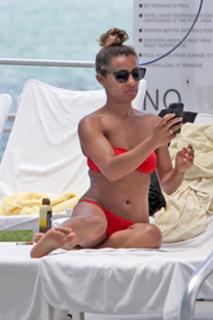 Melody Thornton feet photo 15