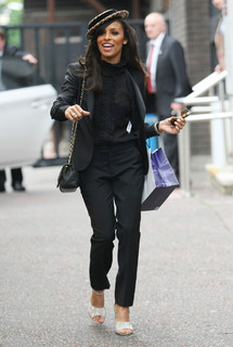Melody Thornton feet photo 19