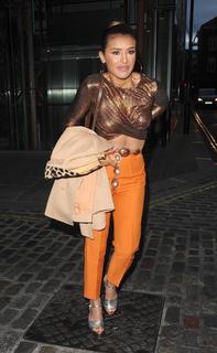 Melody Thornton feet photo 18