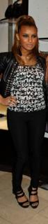 Melody Thornton feet photo 18