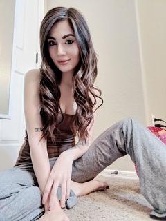 Melonie Mac feet photo thumbnail