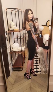 Melonie Mac feet photo thumbnail