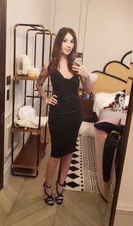 Melonie Mac feet photo thumbnail