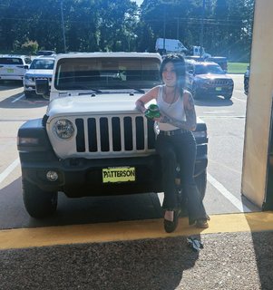 Melonie Mac feet photo thumbnail