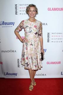 Melora Hardin feet photo thumbnail