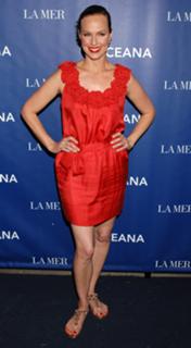 Melora Hardin feet photo thumbnail