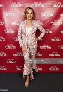 Melora Hardin feet photo thumbnail