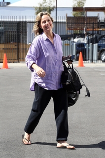 Melora Hardin feet photo thumbnail