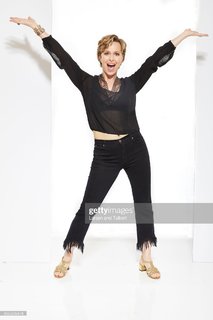Melora Hardin feet photo thumbnail