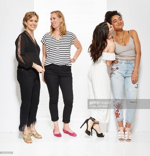 Melora Hardin feet photo thumbnail