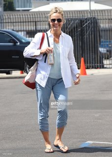 Melora Hardin feet photo thumbnail