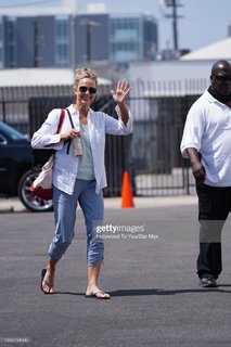 Melora Hardin feet photo thumbnail