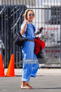 Melora Hardin feet photo thumbnail