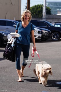 Melora Hardin feet photo thumbnail