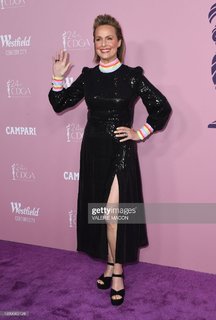 Melora Hardin feet photo thumbnail