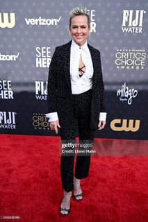 Melora Hardin feet photo thumbnail