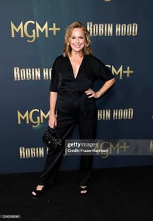 Melora Hardin feet photo thumbnail