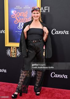 Melora Hardin feet photo thumbnail