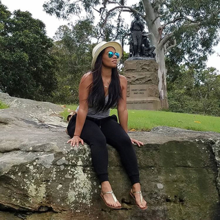 Melyssa Ford feet photo thumbnail