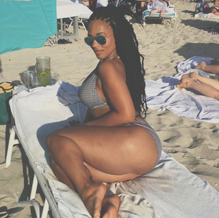 Melyssa Ford feet photo thumbnail