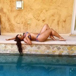 Melyssa Ford feet photo thumbnail