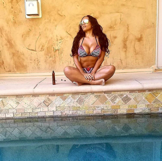 Melyssa Ford feet photo thumbnail