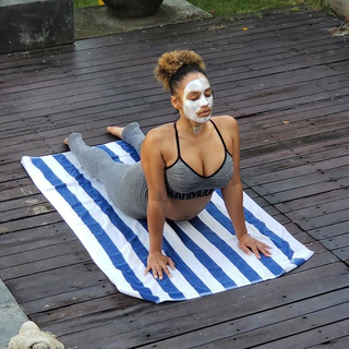 Melyssa Ford feet photo thumbnail