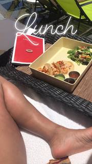 Melyssa Ford feet photo thumbnail