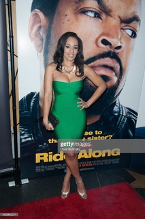 Melyssa Ford feet photo thumbnail