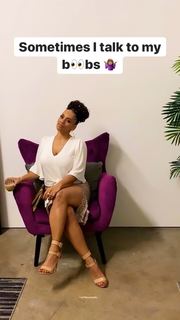 Melyssa Ford feet photo thumbnail