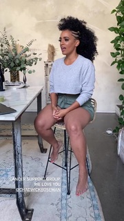 Melyssa Ford feet photo thumbnail