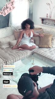 Melyssa Ford feet photo thumbnail