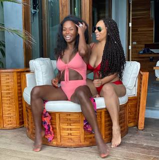 Melyssa Ford feet photo thumbnail