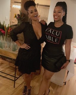 Melyssa Ford feet photo thumbnail