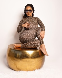 Melyssa Ford feet photo thumbnail