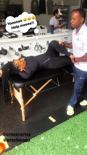 Melyssa Ford feet photo thumbnail