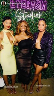 Melyssa Ford feet photo thumbnail