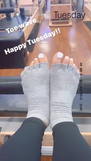 Melyssa Ford feet photo thumbnail