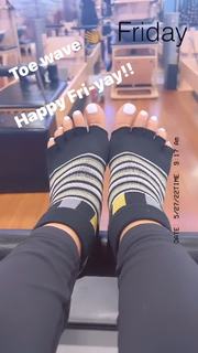 Melyssa Ford feet photo thumbnail