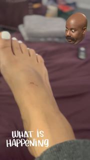 Melyssa Ford feet photo thumbnail