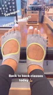 Melyssa Ford feet photo thumbnail