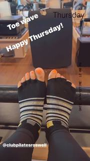 Melyssa Ford feet photo thumbnail