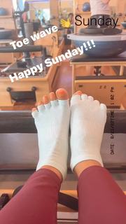 Melyssa Ford feet photo thumbnail