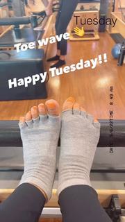 Melyssa Ford feet photo thumbnail