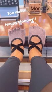 Melyssa Ford feet photo thumbnail