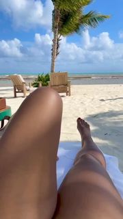 Melyssa Ford feet photo thumbnail