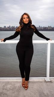 Melyssa Ford feet photo thumbnail