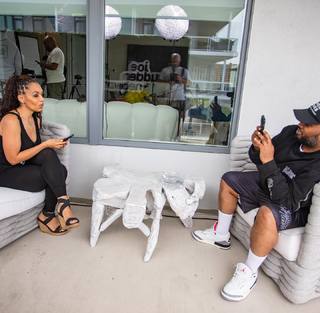 Melyssa Ford feet photo thumbnail