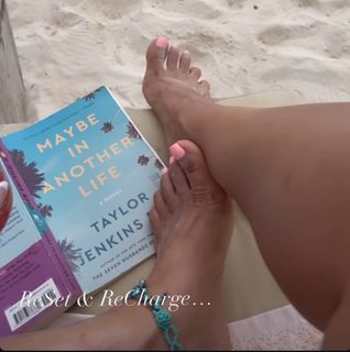 Melyssa Ford feet photo thumbnail