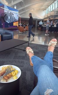 Melyssa Ford feet photo thumbnail